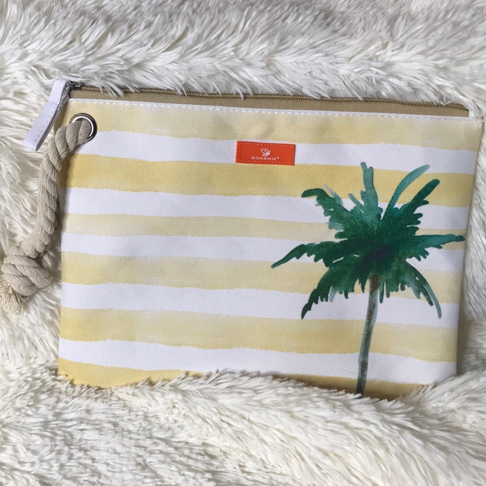 Cosmetic travel bag/clutch
